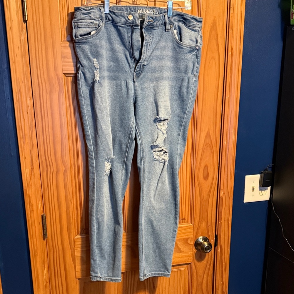 Blue Spice Women's Light Blue Ripped Skinny Jeans